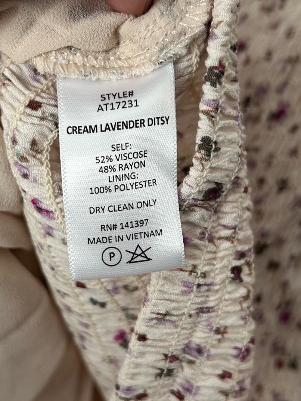 ASTR The Label Cream & Purple Floral Puff Sleeve Cropped Top Size Medium NWT - Picture 4 of 13